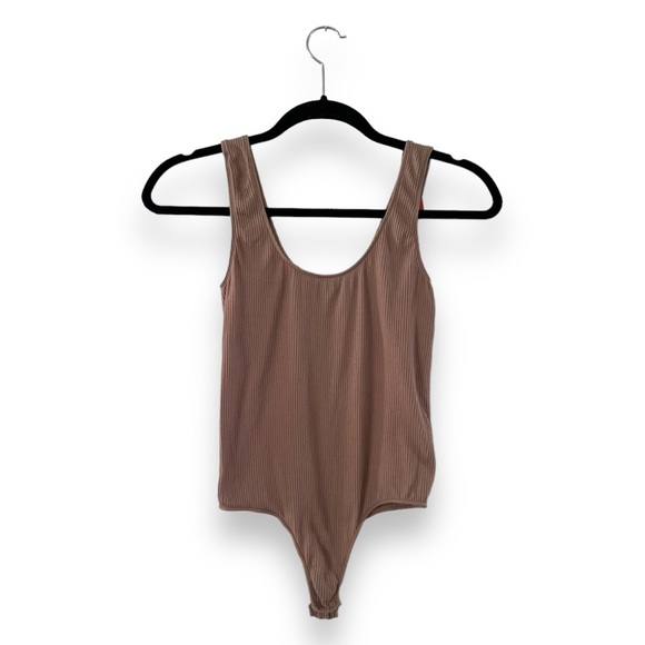 Skims Tan Ribbed Scoop Tank Stretch Lightweight Bodysuit Size Large/XL - Picture 2 of 10